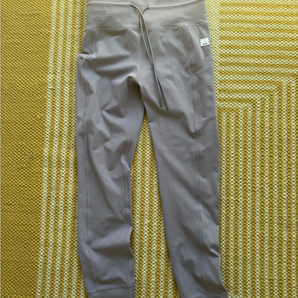 Vuori Lavender Gray Leggings with Pockets